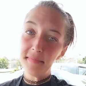 Meet your Posher, Holly